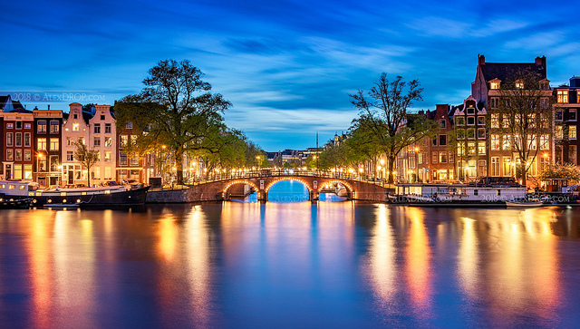 DSC0353-Amsterdam-blue-hour-magic-by-Alex-DROP